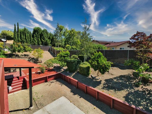 5909 Amend Road, El Sobrante CA: https://media.crmls.org/mediaz/8d8c382a-b79b-486c-b75c-621be338f17d.jpg
