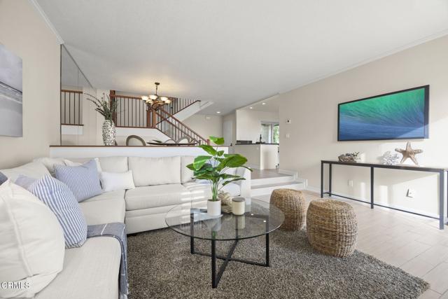 2205 Vina Del Mar, Oxnard CA: https://media.crmls.org/mediaz/8d8c47c9-37e8-44e6-86c2-f42c4c8de59e.jpg