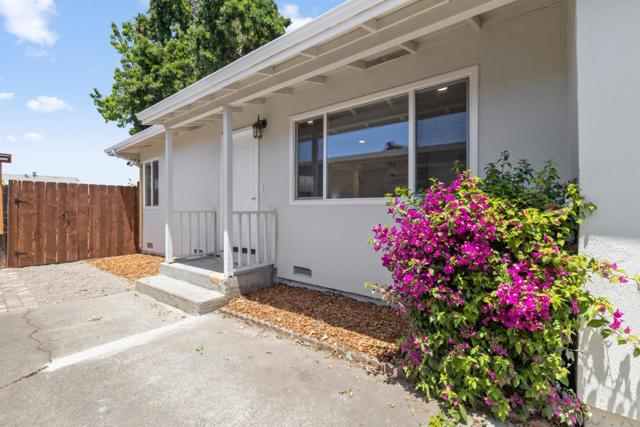 771 4th Avenue, Redwood City CA: https://media.crmls.org/mediaz/8d8c5338-ca8c-495a-8f79-c89722c09e6f.jpg