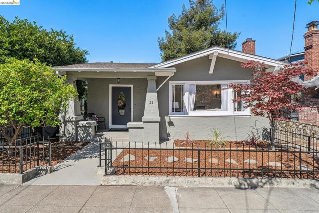 21 Portsmouth Road, Piedmont CA: https://media.crmls.org/mediaz/8d8c878b-dfd0-45b7-95bc-130ecb2e2302.jpg