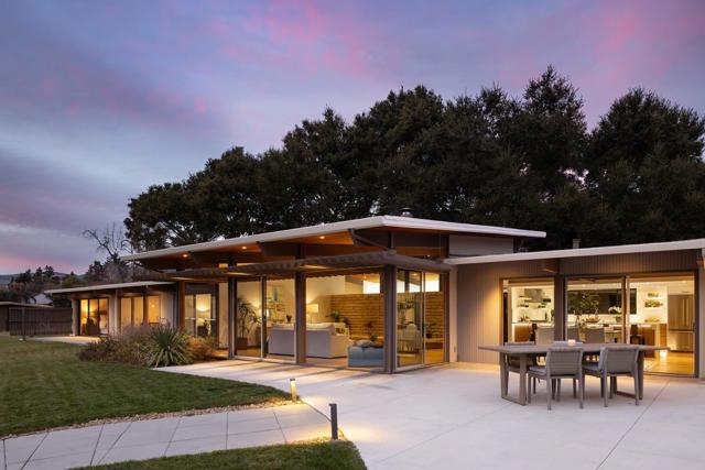 332 W Carmel Valley Road, Carmel Valley CA: https://media.crmls.org/mediaz/8d8cac9c-48e7-4211-955c-e6aa83e72a0b.jpg