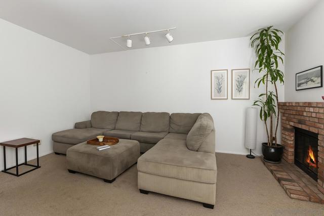 972 8 Sapphire St, San Diego CA: https://media.crmls.org/mediaz/8d8d38f6-1b32-47e8-97cf-7be49ec37678.jpg
