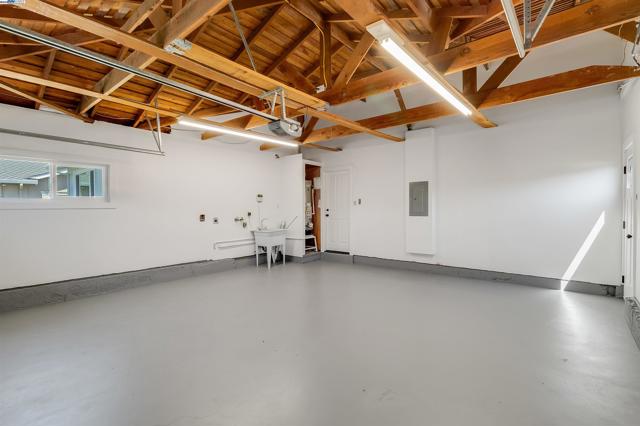 736 Adams Ave, Livermore CA: https://media.crmls.org/mediaz/8d8d536c-3073-4c1f-803d-8855ddd18bf8.jpg