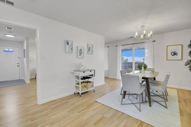 39 Morton Drive, Daly City CA: https://media.crmls.org/mediaz/8d8d74ff-de88-4638-a306-724905a91295.jpg
