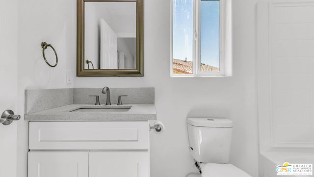 13704 Sarita Drive, Desert Hot Springs CA: https://media.crmls.org/mediaz/8d8ecb88-567e-4741-a6d4-b89d54b79127.jpg