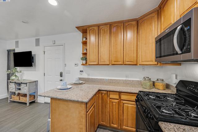 1153 Sherry Way, Livermore CA: https://media.crmls.org/mediaz/8d8ee940-aaa3-4ef6-b654-8d6b310092bf.jpg