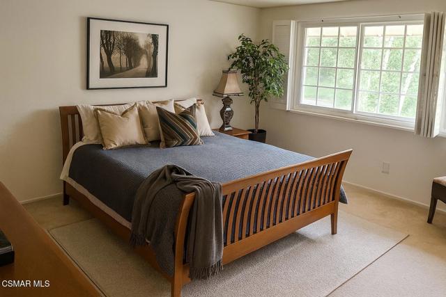 1694 Margate Place, Westlake Village CA: https://media.crmls.org/mediaz/8d8efce2-5b3d-47db-9b16-7d0561d0dead.jpg