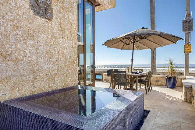 Image 4 of 33 For 3921 Ocean Front Walk