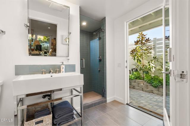 Detail Gallery Image 34 of 52 For 11770 Pacific Coast Hwy #U,  Malibu,  CA 90265 - 4 Beds | 4 Baths