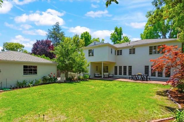 1375 Pitman Avenue, Palo Alto CA: https://media.crmls.org/mediaz/8d8fd4ef-f51a-452a-9b24-6b63ba3088e3.jpg