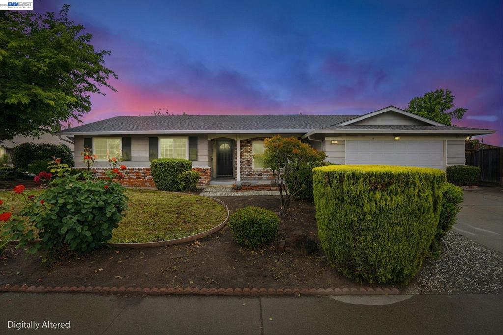 311 Huntington Dr