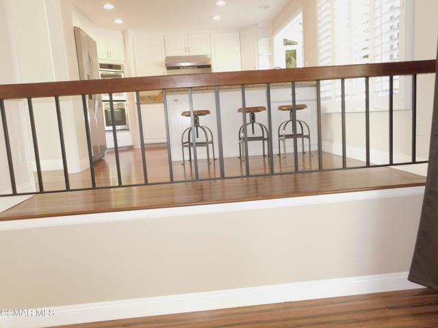 467 Sundance Street, Thousand Oaks CA: https://media.crmls.org/mediaz/8d90a9fd-5a0c-4daa-bd2e-8b79df2c2ffd.jpg