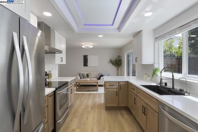 1656 Briarcrest Ct, San Jose CA: https://media.crmls.org/mediaz/8d912560-022d-47a1-87c1-cee6b3d5b81f.jpg