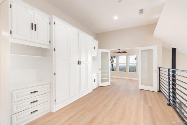 1810 Via Ladera, Fallbrook CA: https://media.crmls.org/mediaz/8d91830c-68d4-4124-bb44-a5d2105b639b.jpg