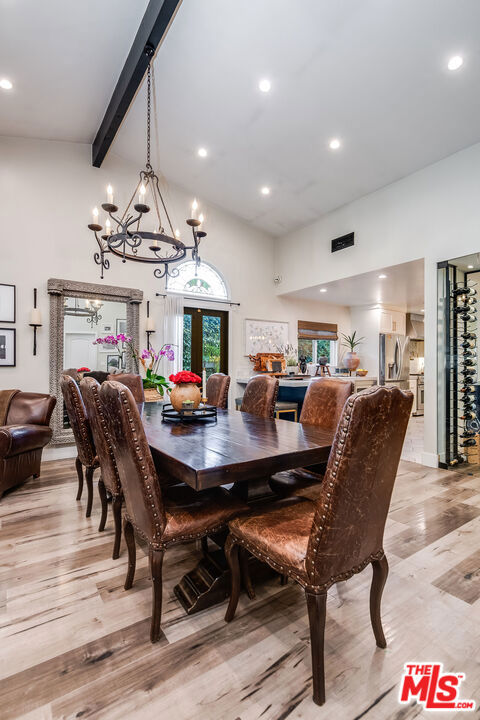 4635 Bellflower Avenue, North Hollywood CA: https://media.crmls.org/mediaz/8d91c58b-3db0-4a6d-b976-d3ac991f3aa4.jpg