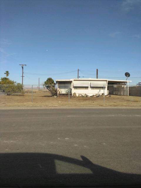 9588 Avenue H, Bombay Beach CA: https://media.crmls.org/mediaz/8d926f45-7b30-4c47-aa64-aab7921e7295.jpg