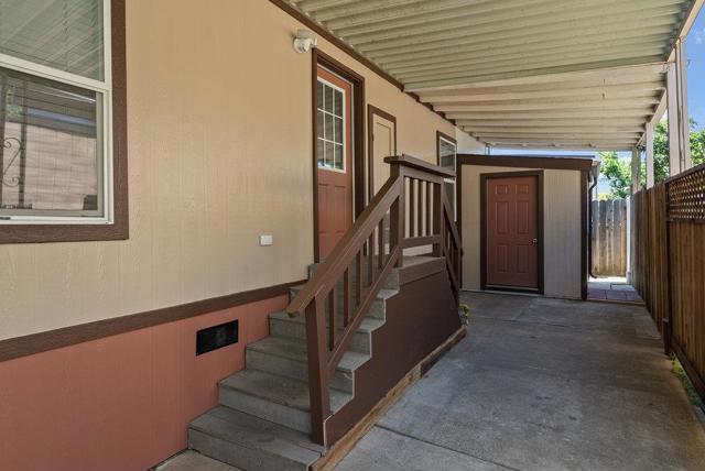 49 Blanca Lane, Watsonville CA: https://media.crmls.org/mediaz/8d93acce-14d9-42af-89dc-29b14c24d1e4.jpg