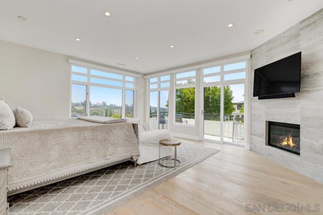 Image 18 of 29 For 13594 Mar Scenic Dr