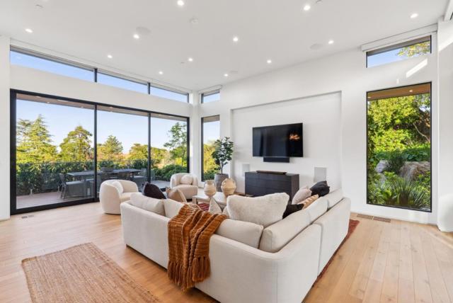 855 Darrell Road, Hillsborough CA: https://media.crmls.org/mediaz/8d95718a-601e-4fca-aa38-3e850983aa84.jpg