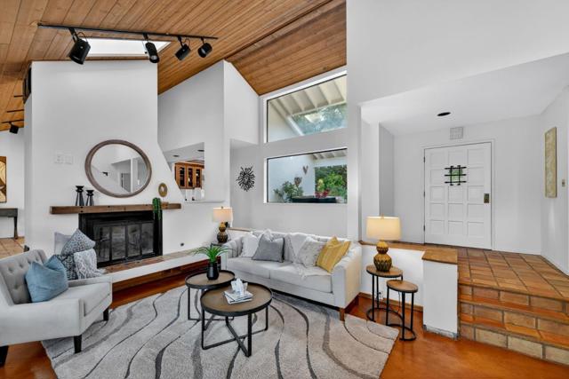 15098 Elm, Monte Sereno CA: https://media.crmls.org/mediaz/8d9652de-04ab-44f9-96df-5fefd9d0a610.jpg