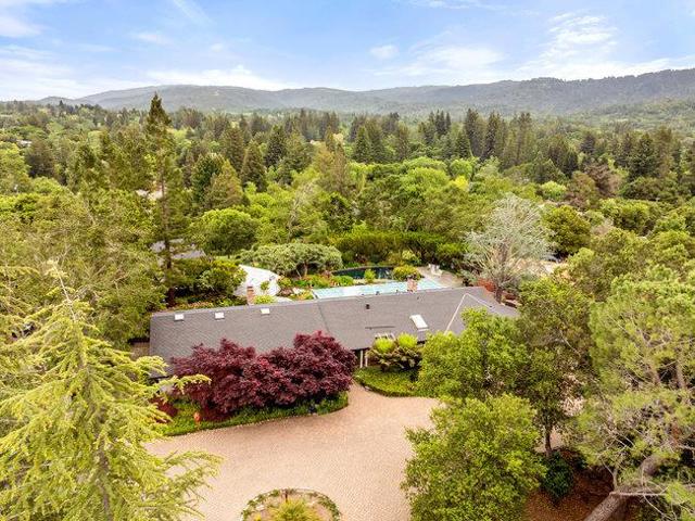 1175 Westridge Drive, Portola Valley CA: https://media.crmls.org/mediaz/8d967896-b9e1-4944-80cf-e547596391fd.jpg