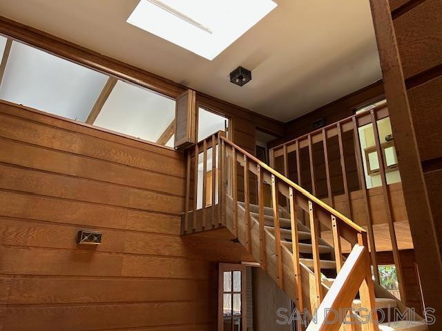 3154 Lloyd St, San Diego CA: https://media.crmls.org/mediaz/8d9863d3-e30e-4e96-a803-34d4c0b2a86f.jpg