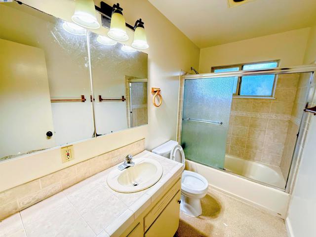 Image 13 of 43 For 2271 Avenue 135th
