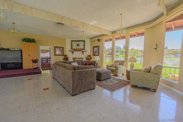 28890 Lilac Rd, Valley Center CA: https://media.crmls.org/mediaz/8d9b8cf0-1957-4e0e-bd9d-7d41d5fd95a9.jpg