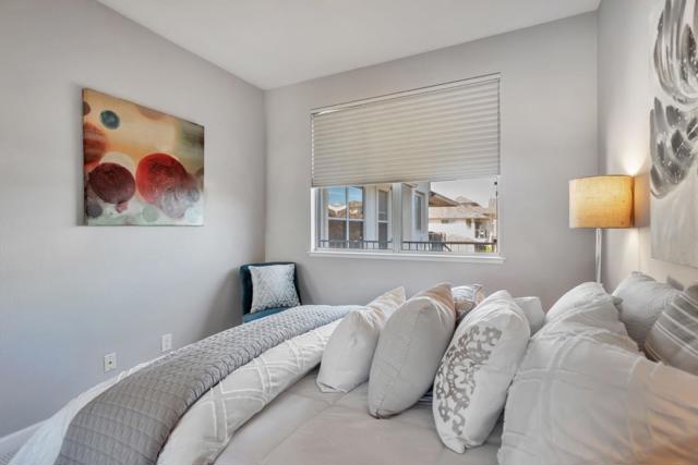 701 Baltic Circle, Redwood City CA: https://media.crmls.org/mediaz/8d9bbca2-0507-439b-bdfb-fb8f72c15401.jpg