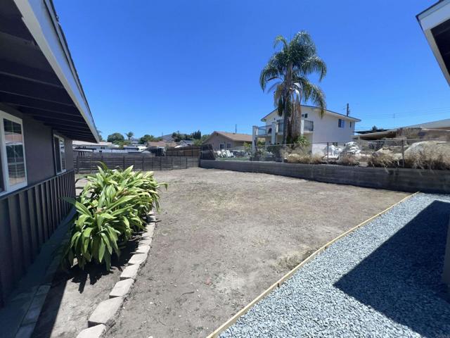633 Kempton, Spring Valley CA: https://media.crmls.org/mediaz/8d9bd572-0be0-4f32-a052-a24aca2fe8d2.jpg