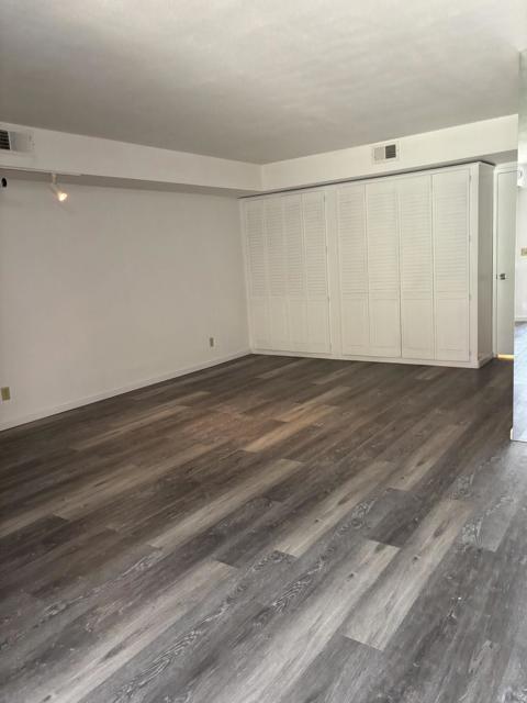 5175 E Waverly Drive, Palm Springs CA: https://media.crmls.org/mediaz/8d9ca9c0-7c02-41b4-8a42-89e061a7cfdd.jpg
