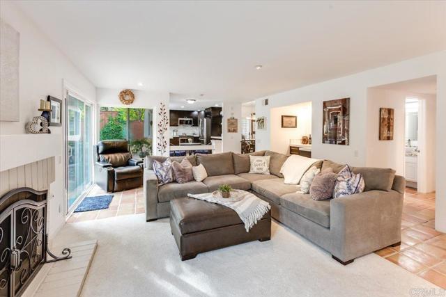 Detail Gallery Image 7 of 12 For 13411 Appalachian Way, San Diego,  CA 92129 - 3 Beds | 2/1 Baths