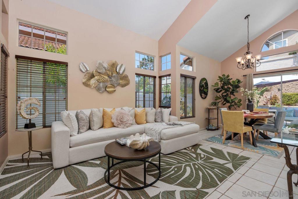 MLS #250036298SD img 5