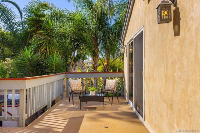 661 Union, Encinitas CA: https://media.crmls.org/mediaz/8d9eb179-9110-4f92-a074-0227d84cd3b3.jpg