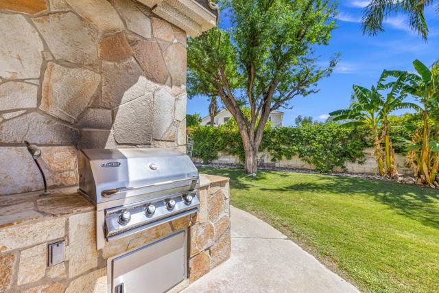 19 Sherwood Road, Rancho Mirage, CA 92270