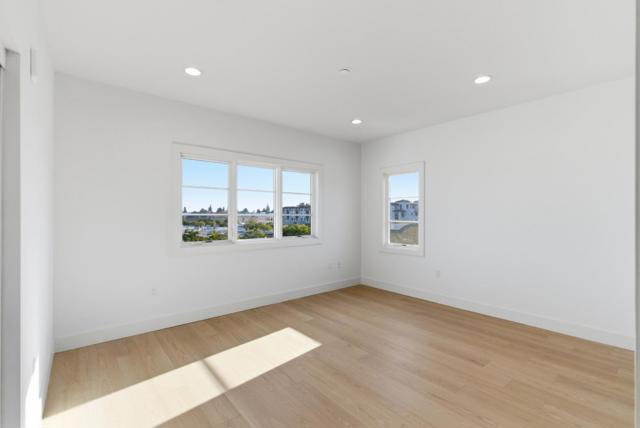 560 El Camino Real, San Carlos CA: https://media.crmls.org/mediaz/8da0ebdb-cdc9-4a81-bcb1-5c599f137ed7.jpg