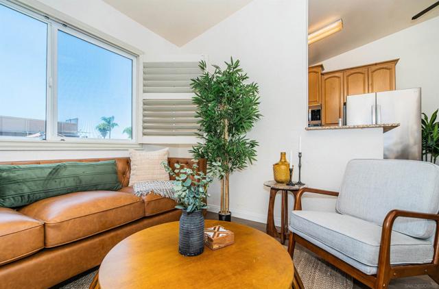 4353 Felton St, San Diego CA: https://media.crmls.org/mediaz/8da1d96e-8c04-4a20-b885-dd44145c878f.jpg