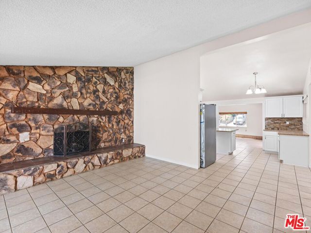 18717 Kimbrough Street, Canyon Country CA: https://media.crmls.org/mediaz/8da29665-9559-41c0-ad6e-a35045f59f7c.jpg