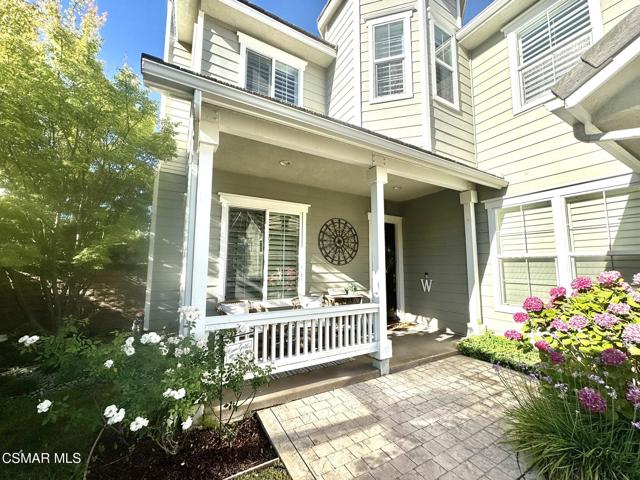 4984 Corral Street, Simi Valley CA: https://media.crmls.org/mediaz/8da343e4-78da-4bf1-a8b2-1f8f47c5d4d3.jpg