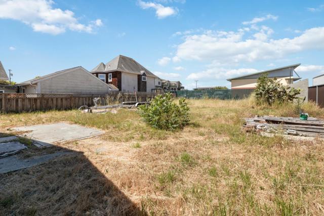 719 Darwin Street, Santa Cruz CA: https://media.crmls.org/mediaz/8da486ed-b81b-4b5a-9291-002a2843d123.jpg