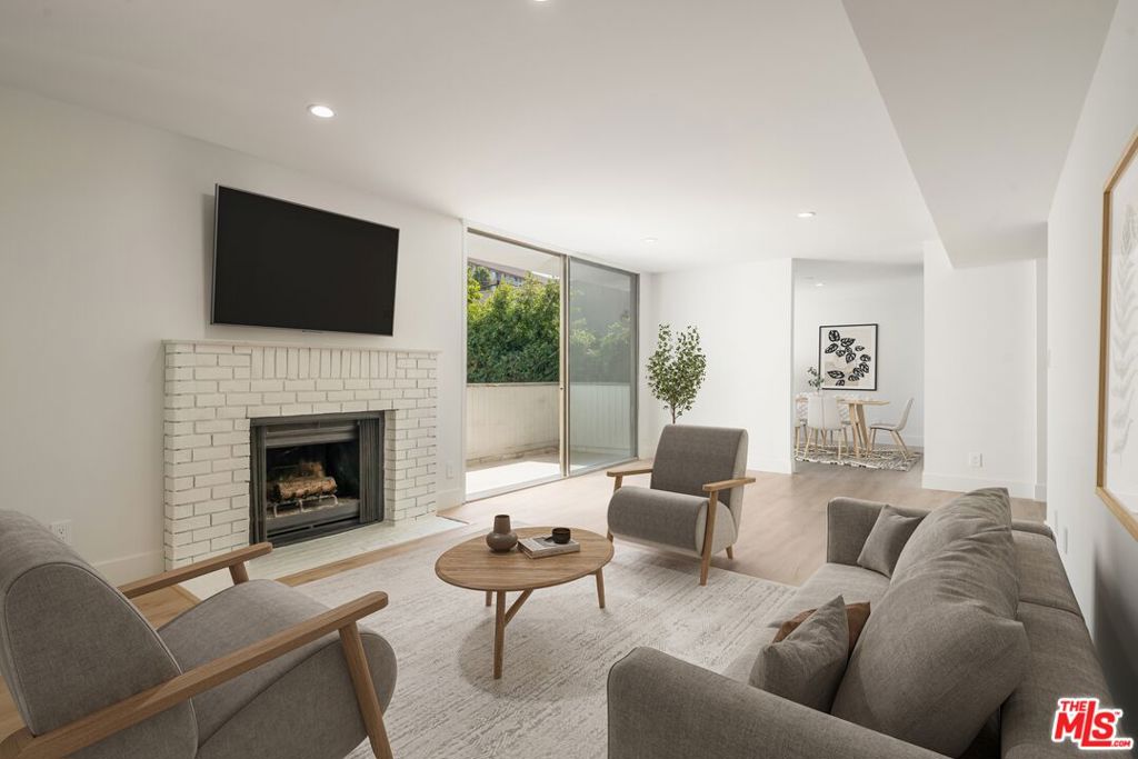 406 N Oakhurst Drive #301