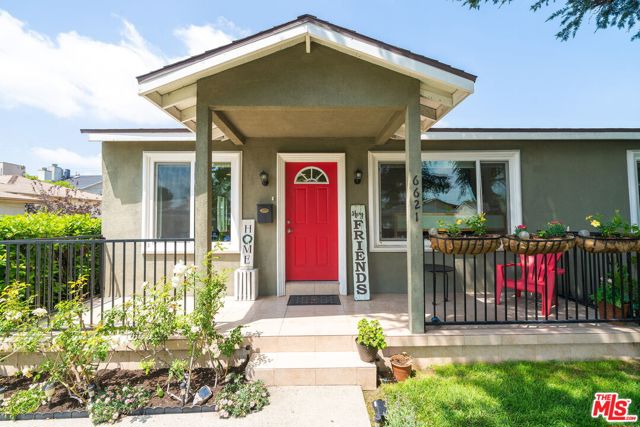 6621 BELLAIRE Avenue photo 2