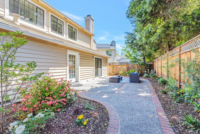 957 Vernie Court, Cupertino CA: https://media.crmls.org/mediaz/8da5a50d-9c5d-4e01-986d-bc48490e5375.jpg