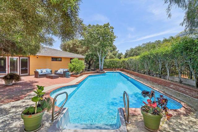Detail Gallery Image 47 of 60 For 1575 Larson Ln, Fallbrook,  CA 92028 - 3 Beds | 2/1 Baths