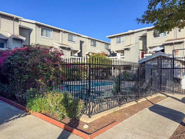 6923 Chantel Court, San Jose CA: https://media.crmls.org/mediaz/8da6a127-69c1-4863-bbe2-4ef2dfed331a.jpg