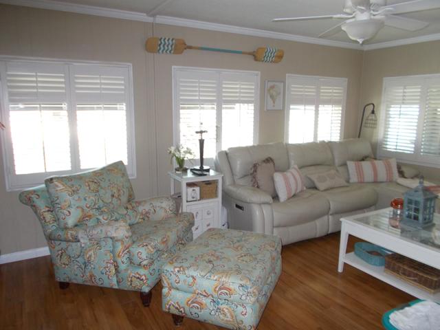 38703 Desert Greens E Drive, Palm Desert CA: https://media.crmls.org/mediaz/8da6e874-ea75-4bcb-8bf0-fb1df3fd1056.jpg