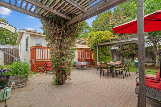3150 Riddle Road, San Jose CA: https://media.crmls.org/mediaz/8da76571-5d77-4f75-9e33-945d930780f5.jpg