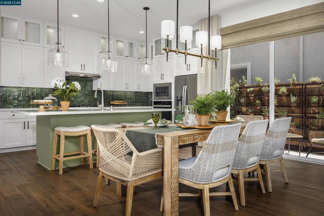 17576 Bushwick Lane, Lathrop CA: https://media.crmls.org/mediaz/8da7b71d-eb50-4a75-824b-0fdc18dfa270.jpg