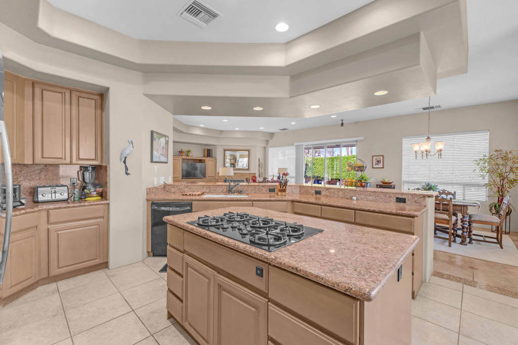 2 Mesquite Ridge Lane