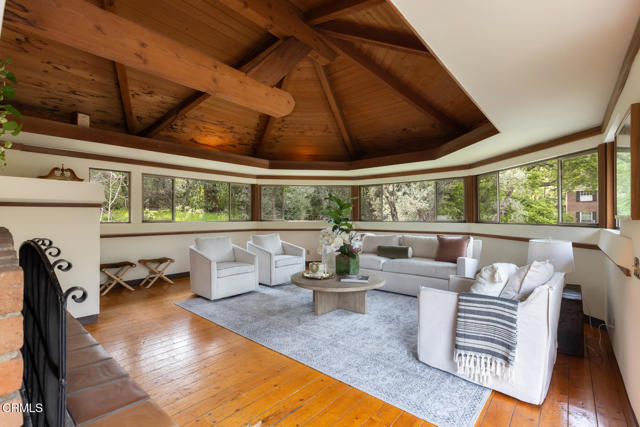 Detail Gallery Image 17 of 77 For 4254 Chevy Chase Dr, La Canada Flintridge,  CA 91011 - 6 Beds | 4 Baths